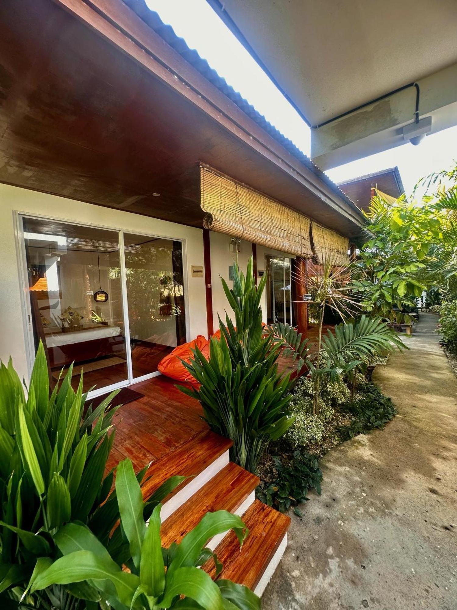 Hotel Bella Athena Garden à El Nido Extérieur photo